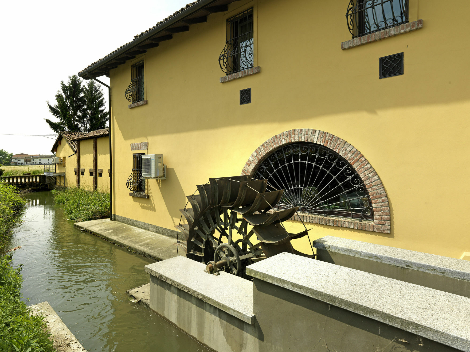 La Torre Dei Canonici Lumellogno Buitenkant foto